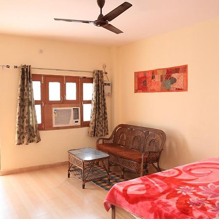 Bona Cafe Restaurant & Sala Guest House Varanasi Room photo